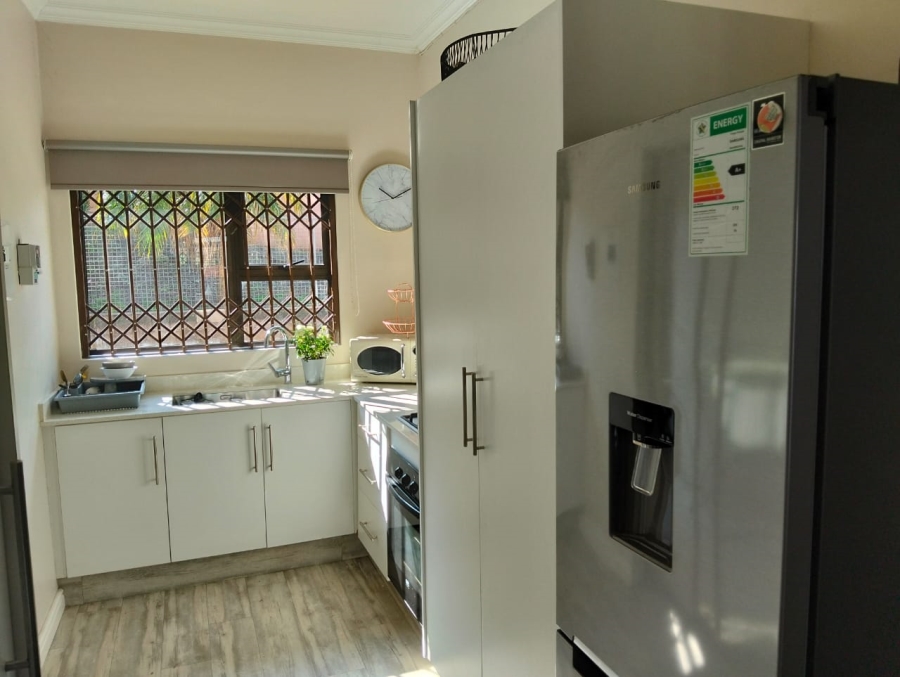 To Let 1 Bedroom Property for Rent in Myezo Park Eastern Cape
